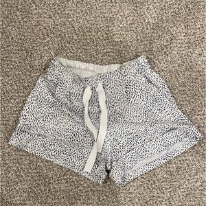 Lululemon shorts like new